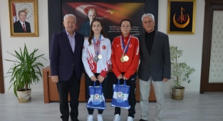 Başkan Yılmaz'dan şampiyona jest