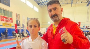 Bir haftada iki kez Türkiye şampiyonu oldu