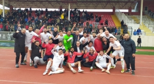 Bozcaadaspor’da yüzler gülüyor