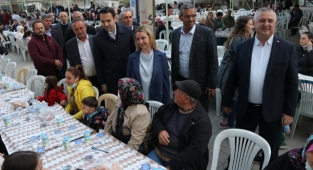 Geyikli'de iftar yemeği