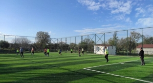 Halı saha tamamlandı