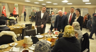 Lapseki’de iftar yemeği