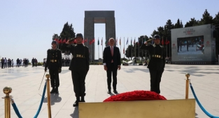 Şehitlerimiz dualarla anıldı