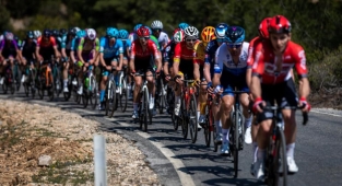 Simgelerin köprüsünden geçecekler