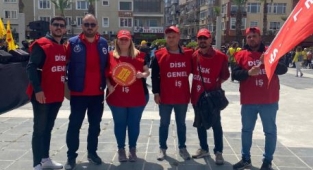 Cumhuriyet Meydanı’nda 1 Mayıs kutlaması