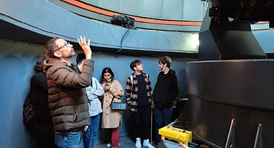 Teleskop ile güneşi gözlemlediler