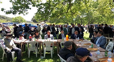 Türkmenli Köyü’nde hayır yemeği