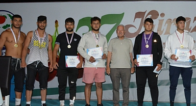 Lapseki’de Minder Güreşleri