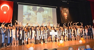 Mühendislik Fakültesi’nde mezuniyet coşkusu