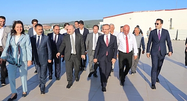 Bakan Varank'tan Teknopark incelemesi