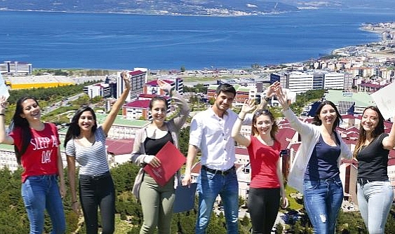 ÇOMÜ ilk 10&#039;da