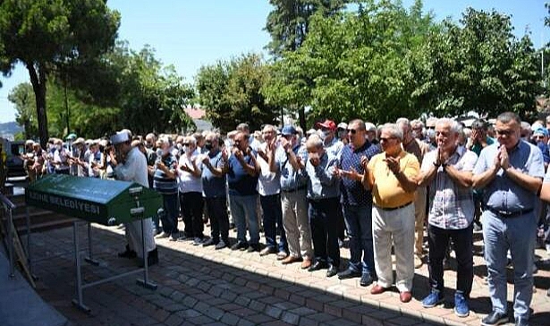 Muammer Tan dualarla uğurlandı