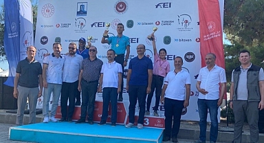 Ödüllerine kavuştular