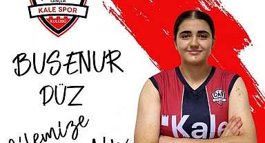 Busenur Düz imzayı attı