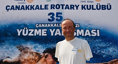 Çanakkale Boğazı’nı yüzerek geçti