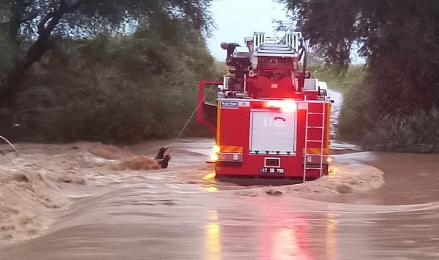 Ezine&#039;de suya kapılan 2 kişi kurtarıldı
