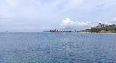 Karaya oturan kargo gemisi kurtarıldı