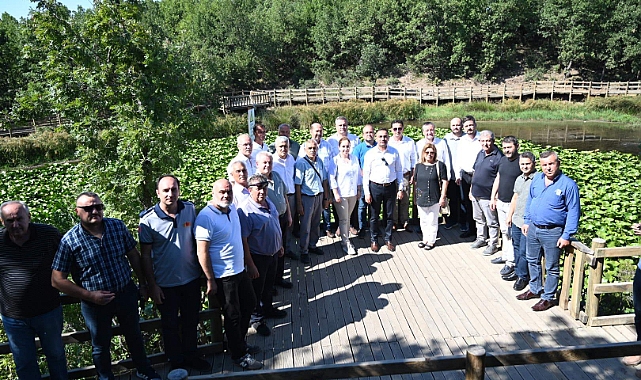 Nilüfer Gölü’nde Meclis Toplantısı