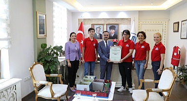 Öğrenciler projelerini anlattı