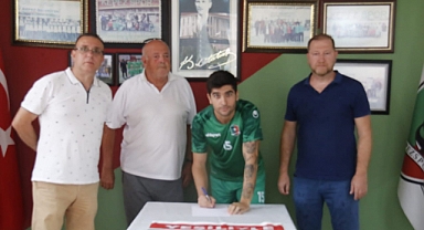 Yıldızlar imzayı attı