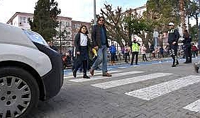 81 ilde Yayalara Öncelik Duruşu, Hayata Saygı Duruşu