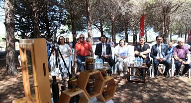 Bozcaada'da Bal Hasat Şenliği düzenlendi