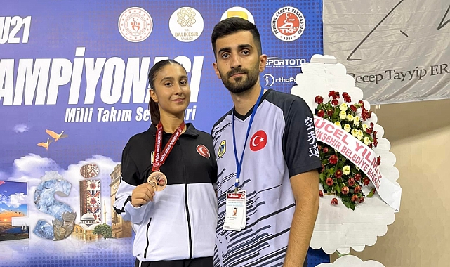 Güşta Şaşmaz Türkiye üçüncüsü