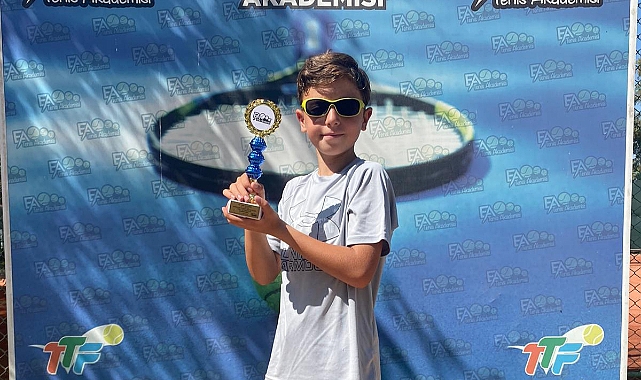 Umut Fevzi Çelik şampiyon