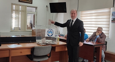 Biga'da seçimi Bülent Baş kazandı