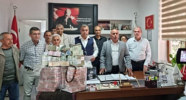 Katırla getirdiği ağalık parasını teslim etti