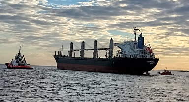 Römorkör refakatinde Şevketiye’ye demirletildi