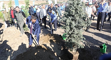 Fidanlar toprakla buluştu