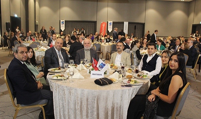 Hilton Otel&#039;de &quot;30. Yıl Gala Gecesi&quot;