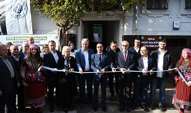 Mor Salkımlı Konak açıldı