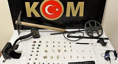 Tarihi eserlere el konuldu