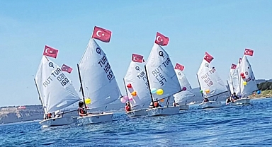 Yelken Yarışları nefes kesti