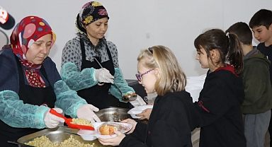Çanakkale'de öğrencilere ücretsiz yemek