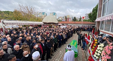 Dualarla uğurlandı