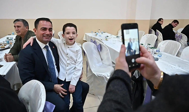 Erdoğan; &quot;Yüzünüzdeki gülücük kalplerde açan güle dönüşüyor&quot;