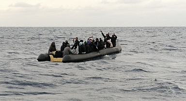 33 düzensiz göçmen kurtarıldı