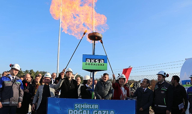 Ayvacık&#039;ta doğal gaz ateşi yandı