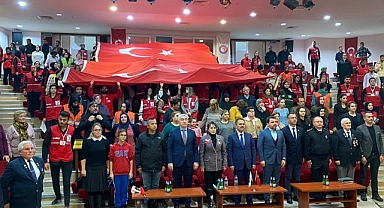 'Bir Hilal Uğruna Adanmış Hayatlar'