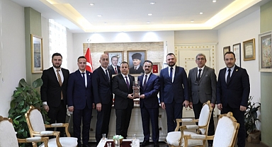 Çetin'den Vali Aktaş'a ziyaret