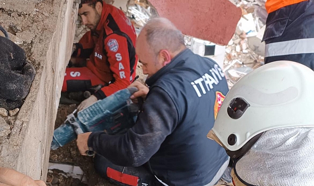 Ezine Belediyesi ekipleri Hatay’da