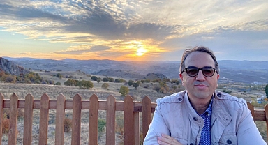 Şener; "Tıp öğrencileri eğitimlerine ÇOMÜ'de devam etmeli"