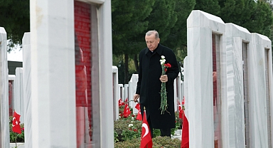 “Çanakkale bir milletin asli kimliğini bulduğu, küllerinden yeniden doğduğu bir dönüm noktasıdır”