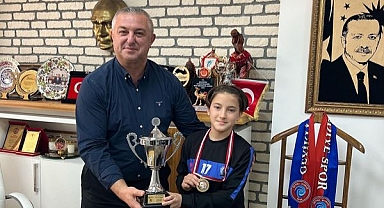 Geyikli'den bir yıldız doğuyor