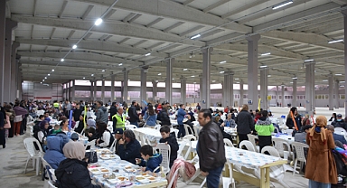 2500 kişi birlikte oruç açtı