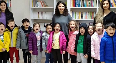 Çocuklara kitabı sevdiriyorlar