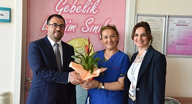 Devlet Hastanesi'nde Ebeler Haftası kutlandı